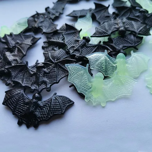 Miniatura 6 de 40 unidades de mini murciélagos 3D para decoración de Halloween, murciélagos de plástico para manualidades, espeluznante broma aterradora