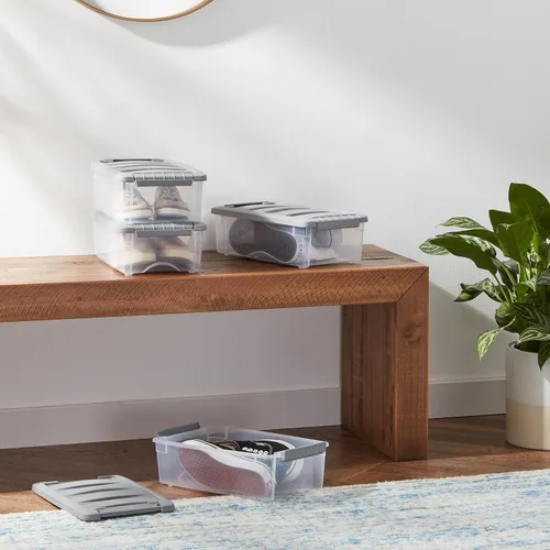 Miniatura 7 de Amazon Basics Contenedores de almacenamiento de plástico con tapas de cierre seguro, cubos organizadores apilables, transparente/gris, 5 cuartos