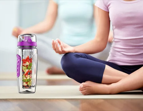 Miniatura 5 de Botella de agua con infusor de frutas de 32 onzas, duradera, grande, sin BPA, Tritan con tapa abatible, diseño a prueba de fugas, deportes, camping