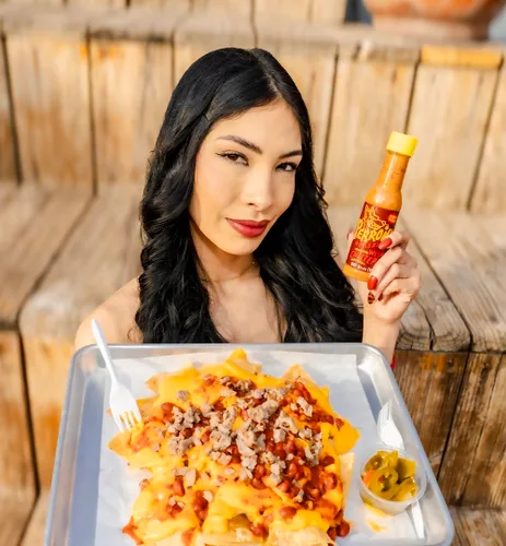 Miniatura 6 de La Perrona Botella de salsa picante chiltepin asada de 5 onzas Tatemada Chiltepin Pepper Salsa Picante Extra picante Hecho a mano Paquete