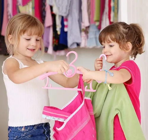 Miniatura 5 de HGYZE Perchas de plástico ajustables para niños de 11 a 14 pulgadas, paquete de 20 perchas de oso para ropa infantil, suéteres, hangar infantil