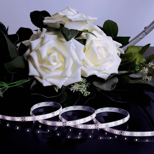 Miniatura 9 de Efavormart - Tira de luces LED de 16.4 pies, impermeable, color blanco frío, ultra brillante, 300 LED de alta densidad, 5050, cinta SMD para debajo