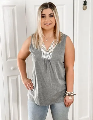 Miniatura 2 de XIEERDUO Camisetas sin mangas con cuello en V y encaje de ganchillo para mujer