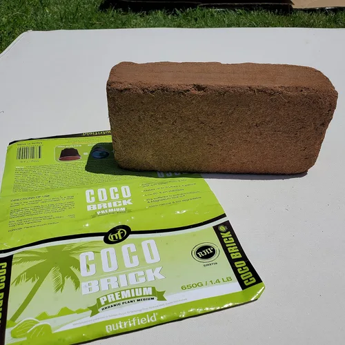Miniatura 7 de Bloque Comprimido de Fibra de Coco Orgánico de Coco Coir 650 Gramos de Fibra de Coco Bloque Comprimido de Bajo EC Preamortiguado con Calcio RHP