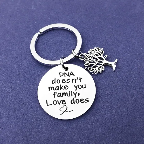 Miniatura 3 de Xiahuyu Llavero con texto en inglés "DNA Doesn't Make You Family Love don", regalo para madrastra, regalo para padrastro, regalos de adopción