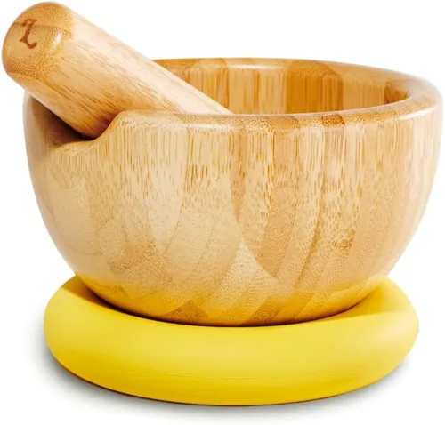 Loisa | Mortero y mortero de bambú con base de silicona | Cuenco de mortero de 5.25 pulgadas | Utensilios de cocina latina premium | Amarillo