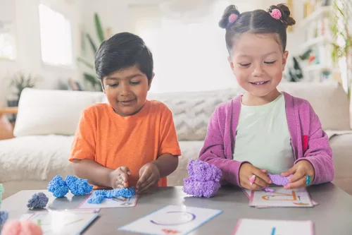 Miniatura 7 de Educational Insights set alfabético para aprender y hacer formas con espumas