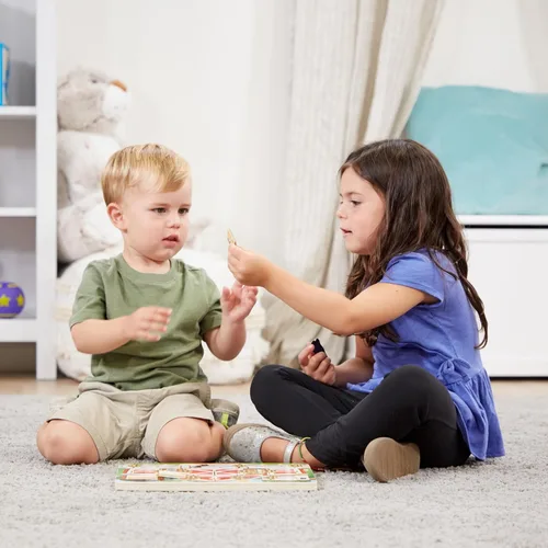 Miniatura 5 de Melissa & Doug–Granja magnética, juego de escondidas, Multicolor