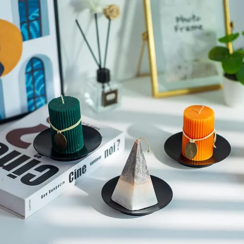 Miniatura 5 de Portavelas de pilar de hierro Inweder: bandeja y placa de vela negra de 4.25" Pedestal Stand for 3 Wick Jar Candles Tealight Gothtic Decor for