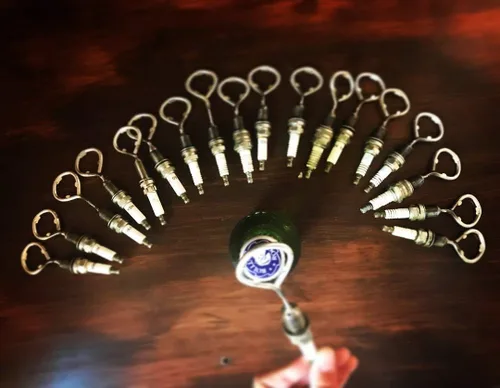 Miniatura 4 de Spark Plug Bottle Opener - Unique Gift for Car Enthusiasts and Gearheads