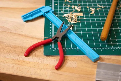 Miniatura 6 de Excel Blades Juego de abrazaderas de barra de plástico ajustables de 7 pulgadas, paquete de 4 mini abrazaderas y esparcidores para construcción