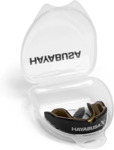 Hayabusa Combat Sports - Protector bucal para jóvenes, niños y adultos, viene con funda, color negro/dorado, juvenil