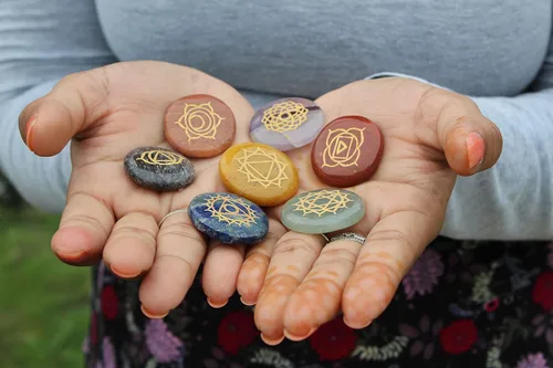 Miniatura 3 de Jet 7 Chakra Reiki Set Grabado Redondo para Curar Chakra Equilibrio Meditación, Vibraciones Positivas