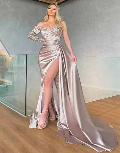 Miniatura 4 de Vestidos de fiesta de sirena con abertura, largos 2024, de un hombro, de satén, lentejuelas, vestidos de noche formales con mangas, color negro