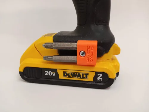 Miniatura 8 de Portabrocas magnético para DEWALT 20V Taladro/Desarmador, Montado Lateralmente, Imanes Fuertes, Diseño de Bajo Perfil - Galactic Gadgets (Negro)