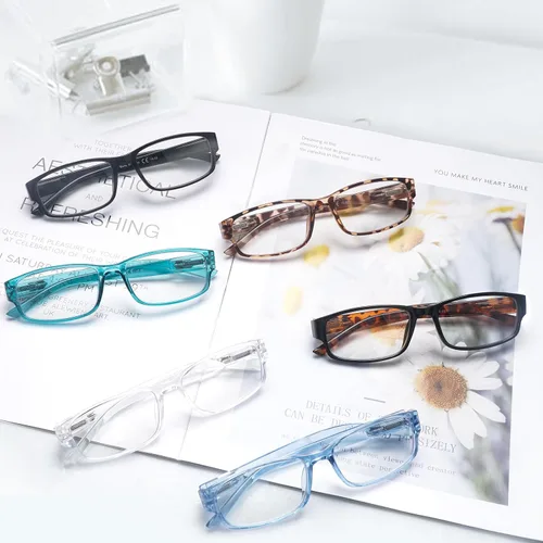 Miniatura 7 de Paquete de 6 lentes de lectura con bloqueo de luz azul, lectores de bisagra de resorte para mujeres y hombres, anteojos anti UV con 6 fundas de cuero