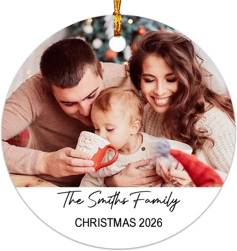 Miniatura 12 de Adorno personalizable con texto en inglés «Our First Christmas As Mr. & Mrs. 2026», adorno personalizado para el Sr. y la Sra. Nombre, primera
