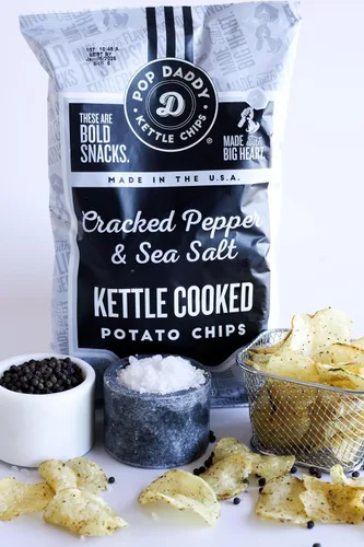 Miniatura 8 de Pop Daddy Kettle - Papas fritas cocidas, Kosher y sin gluten, bolsas individuales de papas fritas de 5 onzas, paquete de 3, pimienta agrietada y sal