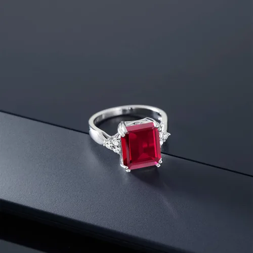 Miniatura 44 de Gem Stone King Anillo de compromiso con piedra natal de 5-10 quilates para mujer, plata de ley 925, corte esmeralda de 0.47 x 0.394 pulgadas, anillo