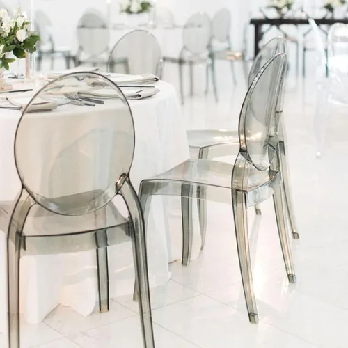 Miniatura 7 de Fohfurniture Juego de 8 32 sillas fantasmas transparentes grandes color humo de 20 pulgadas, sillas de comedor acrílicas apilables grises, sillas