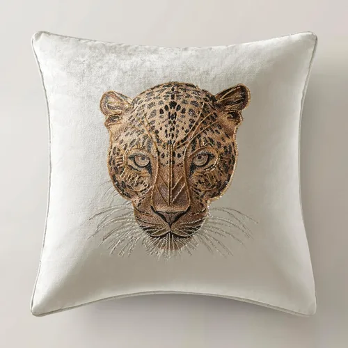 Miniatura 6 de Z Gallerie Namir - Almohada bordada de leopardo de 22 pulgadas, lujosa manta decorativa de terciopelo negro con funda extraíble e inserto de plumas