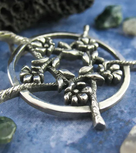 Miniatura 5 de Woot & Hammy Five Flowers Hidden Pentacle Pendant, 100% Sterling Silver, Handmade