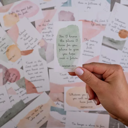 DIVERSEBEE Tarjetas de Oración Inspiradoras, 60 Versículos Bíblicos Únicos Surtidos Mini Escritura de Aliento Regalos Cristianos Motivacionales