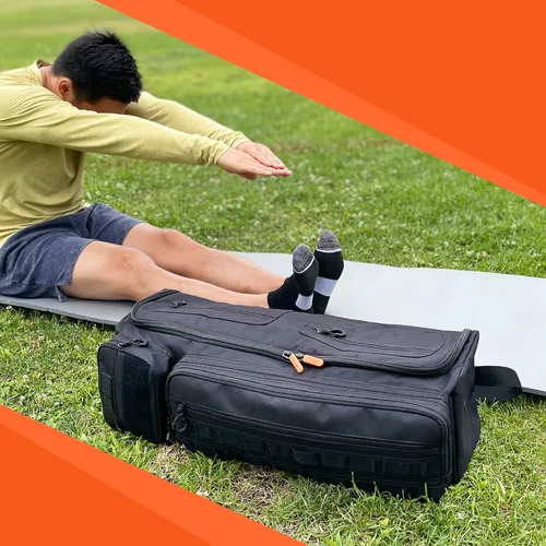 Miniatura 7 de Fitdom Bolsa de yoga inspirada en la táctica para hombres adultos. Bolsas de yoga resistentes y transportadores que se adaptan a todas tus cosas.