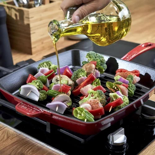 Miniatura 6 de Staub Sartén cuadrada de hierro fundido de 12 pulgadas, cereza, fabricada en Francia