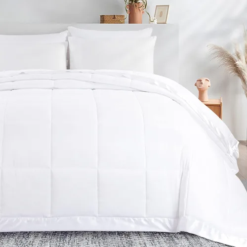 Miniatura 4 de HOMBYS Manta de plumón alternativo tamaño King de 120 x 120 pulgadas para todas las estaciones, manta de cama blanca acolchada ligera con ribete
