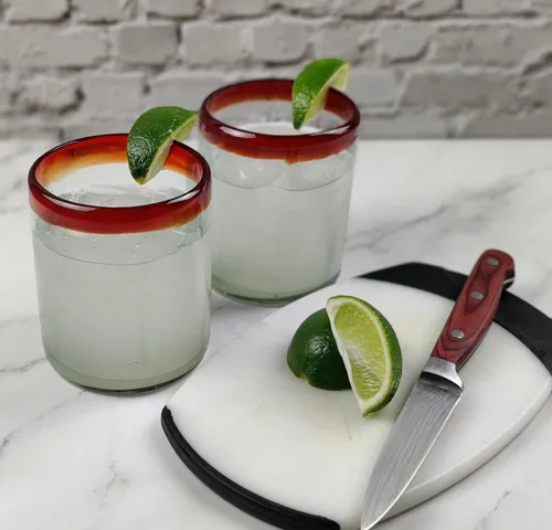 Miniatura 7 de Dos Sueños Vasos mexicanos soplados a mano, juego de 6 vasos con bordes rojos (10 onzas cada uno)