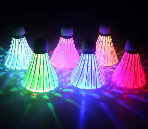 Miniatura 4 de LED de bádminton Birdies, LED colorido volante oscuro noche ganso pluma resplandor pájaros iluminación interior actividades deportivas al aire libre