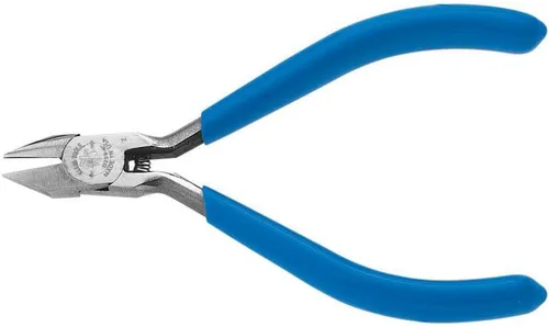 Miniatura 2 de Klein Tools Alicates enanos D209-4C, alicates electrónicos de corte diagonal con mandíbulas cortas y bordes biselados endurecidos por inducción, 4