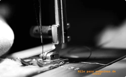 Miniatura 5 de Simthread - Hilo multiusos de poliéster 400 yardas cada uno (1 blanco y 1 negro)