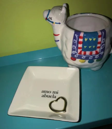 Miniatura 3 de Simply Charmed Amo Mi Abuela – Divertido regalo español para el Día de la Madre para la abuela de cerámica o soporte para anillos – Elegante bandeja