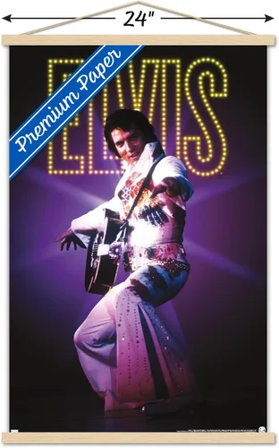 Miniatura 3 de Trends International Elvis Presley - Póster de pared de traje, 22.37 x 34.00 pulgadas, paquete de impresión premium y colgador de madera de haya
