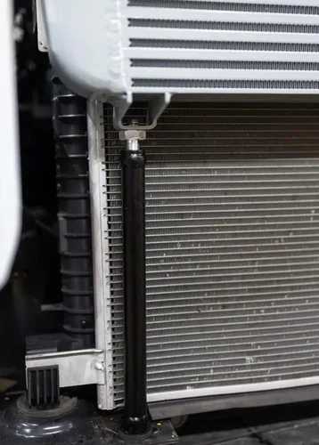 Miniatura 9 de Mishimoto Kit de intercooler de montaje frontal compatible con Ford Explorer ST 2020+