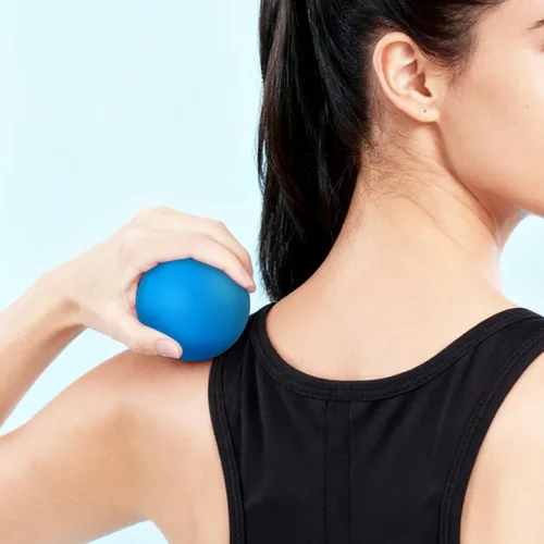 Miniatura 5 de ZUFECY Pelota de yoga para liberación, bola de terapia de silicona de 2.5 pulgadas, masaje de tejido profundo para dolor de pies, hombros y espalda