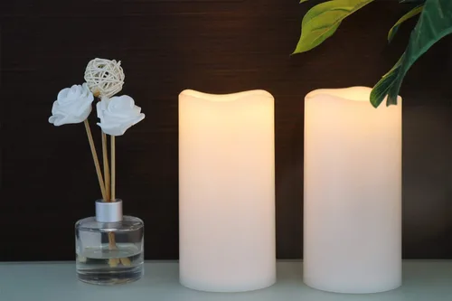 Miniatura 3 de GenSwin Velas impermeables sin llama para exteriores con temporizador remoto, velas LED parpadeantes grandes que funcionan con pilas para linternas