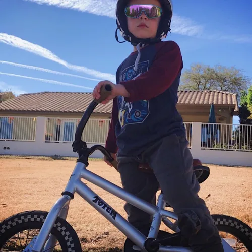 Miniatura 3 de Lentes de sol para niños, lentes de sol de béisbol juveniles, polarizados, deportivos, ciclismo, para niños y niñas, marco ligero
