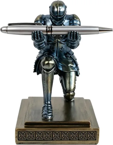 Miniatura 4 de Soporte para bolígrafos de resina, diseño de soldado ejecutivo, organizador de escritorio, elegante soporte para bolígrafos, decoración