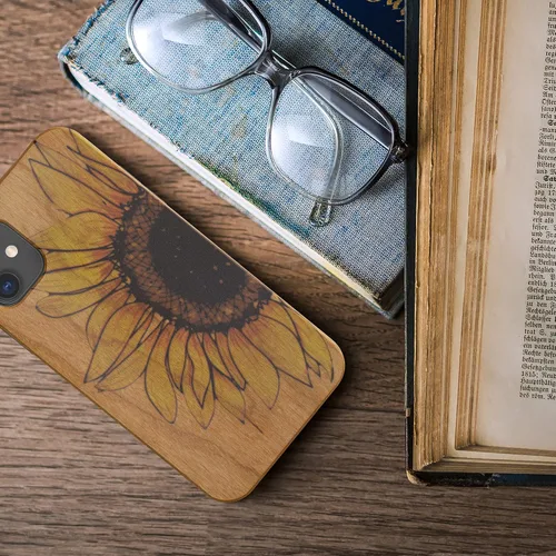 Miniatura 3 de kwmobile Funda de madera compatible con Apple iPhone 11, diseño de girasol, amarillo y marrón oscuro, marrón claro