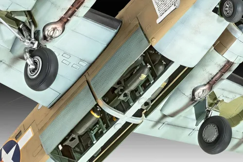 Miniatura 4 de Revell 03831 B-24D Liberator Kit de modelo de plástico sin construir/sin pintar a escala 1:48
