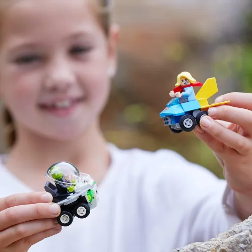 Miniatura 3 de LEGO DC Super Heroes Mighty Micros: Supergirl vs. Brainiac 76094 Kit de construcción (80 piezas)