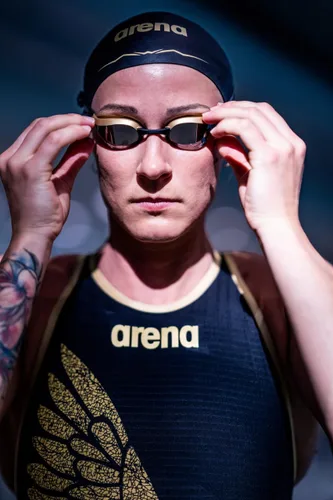Miniatura 5 de Arena Gafas de natación de carreras unisex Cobra Core Swipe antivaho para hombres y mujeres con lente de policarbonato con espejo/sin espejo