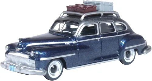 1946 DeSoto Suburban con portaequipajes y portaequipajes mariposa azul metálico con tapa gris cristal 1/87 (HO) escala 1/87 (HO) modelo de coche por