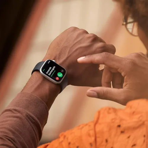 Miniatura 4 de Apple Watch Series 8 [GPS 41mm] Reloj inteligente con caja de aluminio medianoche y correa deportiva medianoche - S/M. Rastreador de actividad