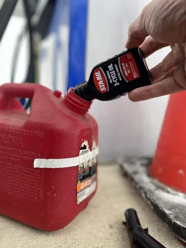 Miniatura 15 de STA-BIL Aceite Totalmente Sintético de 2 Ciclos - Con Estabilizador de Combustible Para Hasta 12 Meses de Protección - 1 Galón Multi-Mezcla