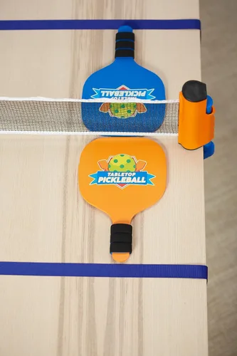 Miniatura 8 de Buffalo Games Juego de pickleball de mesa, 4 paletas y 3 bolas, juego de pickleball con red para mesas de hasta 6 pies, juego de mesa