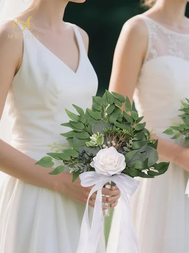 Miniatura 2 de Ramos de boda de rosas blancas para novia y dama de honor, tela de alta calidad, arreglos florales de eucalipto para boda, adecuados para despedida